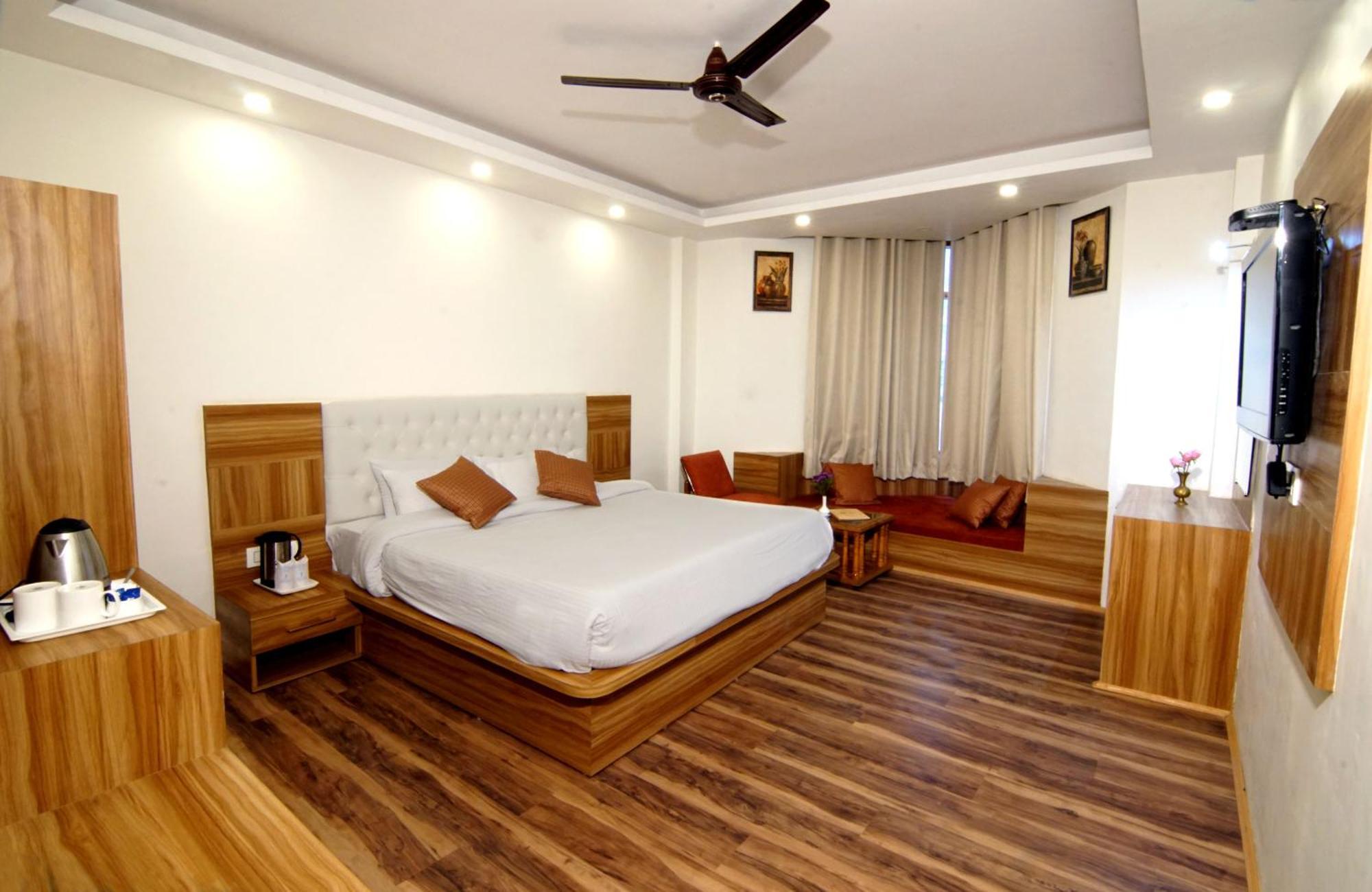 Hotel Park Residency Manāli Zewnętrze zdjęcie